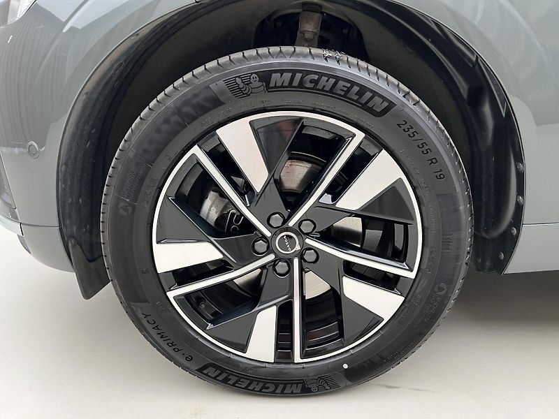 Volvo XC60 B5 AWD BRIGHT PLUS CZ 1. maj. - fotka 15 z 46