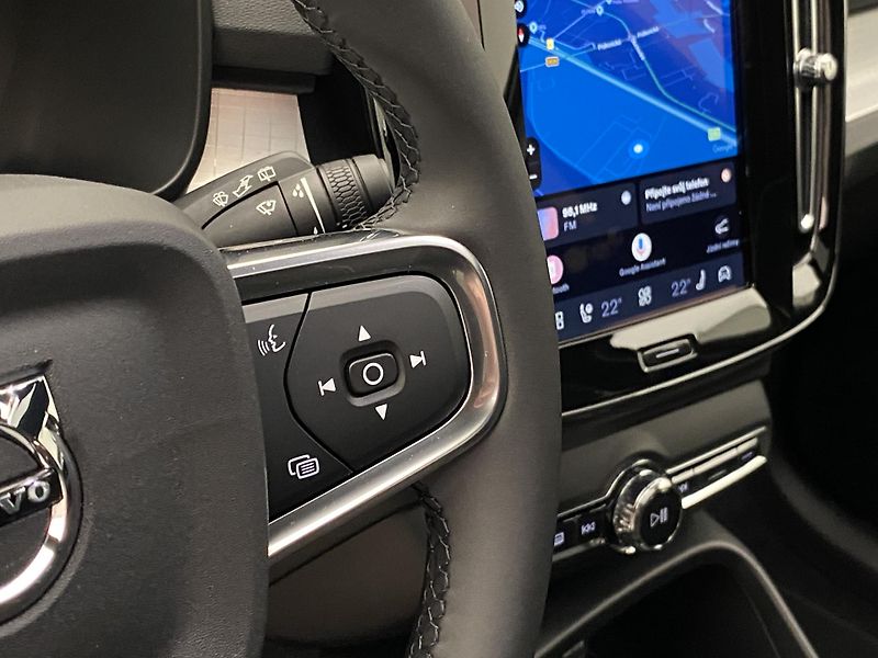 Volvo XC40 (2026) B3 AUT DARK ULTRA  - fotka 25 z 61