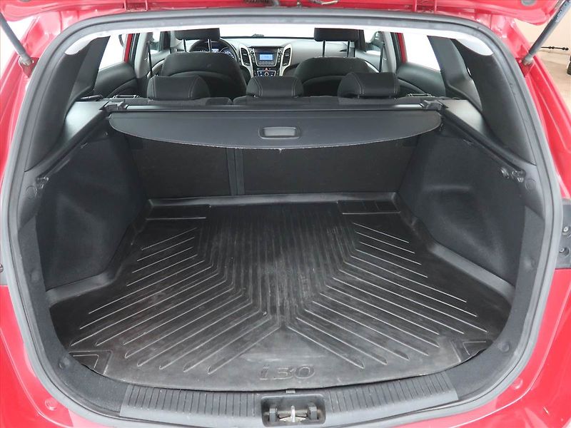 Hyundai i30 (2015) 1.6 MPI - fotka 13 z 14