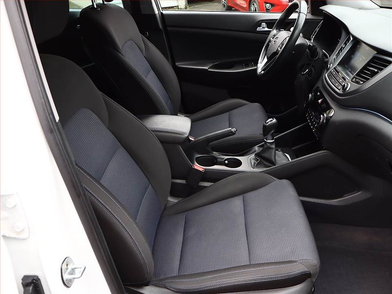 Hyundai Tucson (2016) 1.7 CRDi, Serv.kniha, Navi - fotka 7 z 16