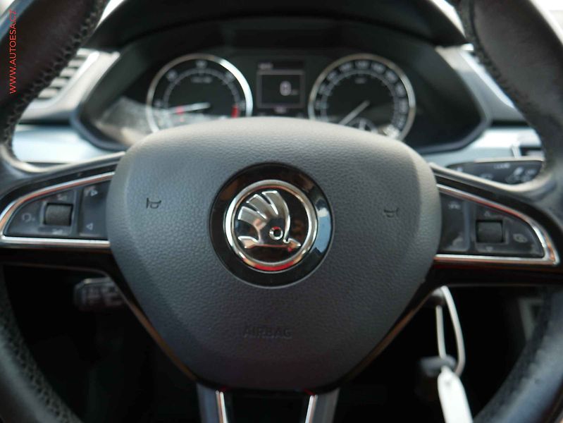 Škoda Superb (2016) 2.0TDi, ČR, Ambition, bixen - fotka 15 z 19