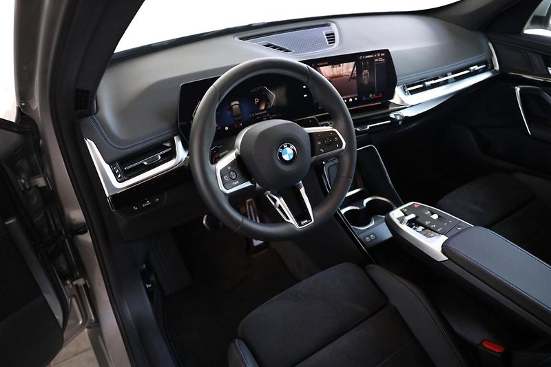 BMW X1 xDrive20d - fotka 2 z 24