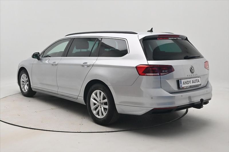 Volkswagen Passat 2,0 TDI 110kW DSG Business Zár - fotka 7 z 32