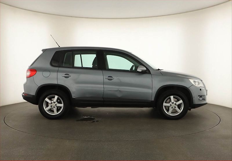 Volkswagen Tiguan (2008) 2.0 TSI, 4X4, Automat - fotka 6 z 14