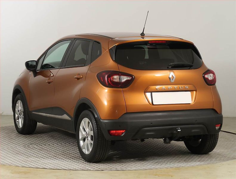Renault Captur (2019) Limited 0.9 TCe, Serv.kniha - fotka 4 z 18