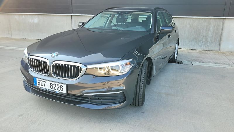 BMW Řada 5 520D manuál - fotka 3 z 25