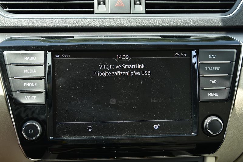 Škoda Superb 2.0 TSI 206kW DSG 4x4 STYLE ČR - fotka 27 z 33
