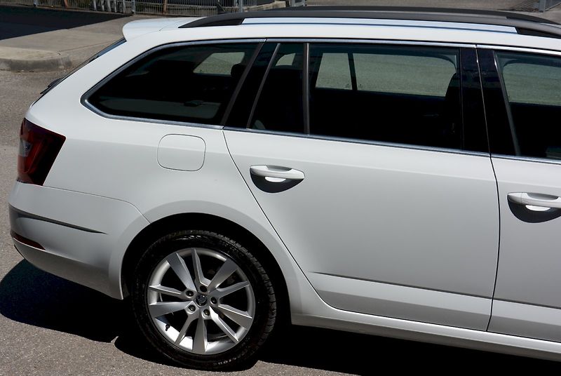 Škoda Octavia (2020) Combi 1.5 TSI 110 kW Style PLU - fotka 9 z 23