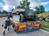 O víkendu se uskutečnil náročný transport těžké techniky z Muzea na demarkační linii na tankodrom Bahna.
