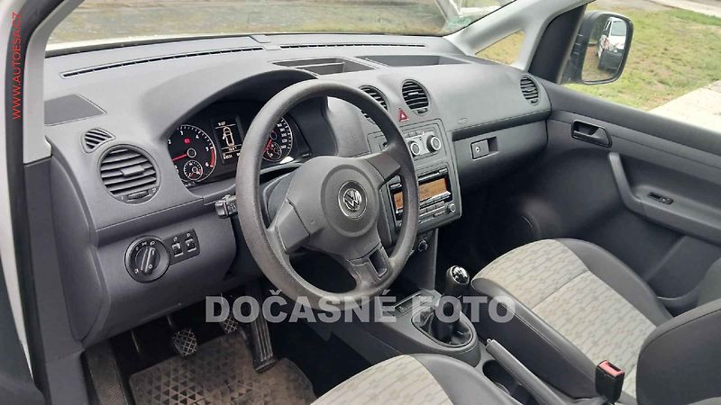 Volkswagen Caddy (2013) 1.6TDi, Webasto, TZ - fotka 9 z 13