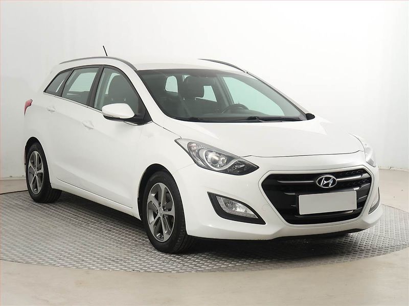 Hyundai i30 (2015) Weekend 1.6 CRDi, ČR,1.maj - fotografie inzerátu