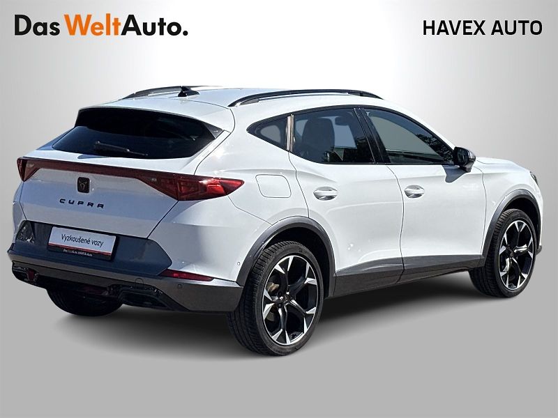 Cupra Formentor (2023) 1.5 TSI DSG - fotka 2 z 31