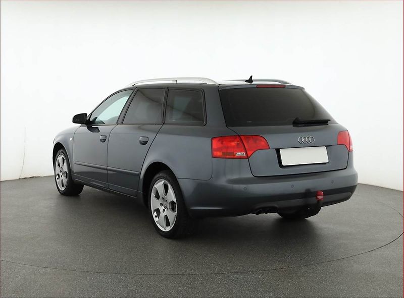 Audi A4 (2007) 2.0 TDI, po STK, Tažné - fotka 4 z 16
