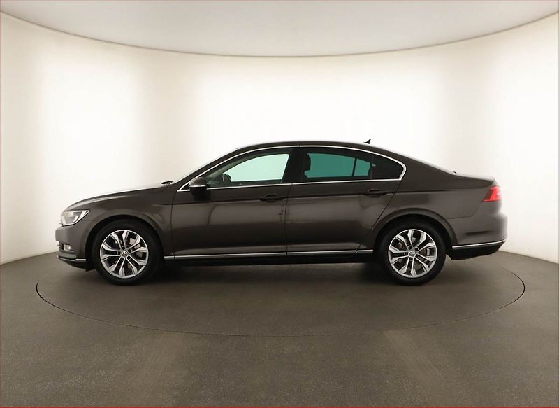 Volkswagen Passat (2015) 1.4 TSI, Automat, Kůže, Navi - fotka 3 z 18
