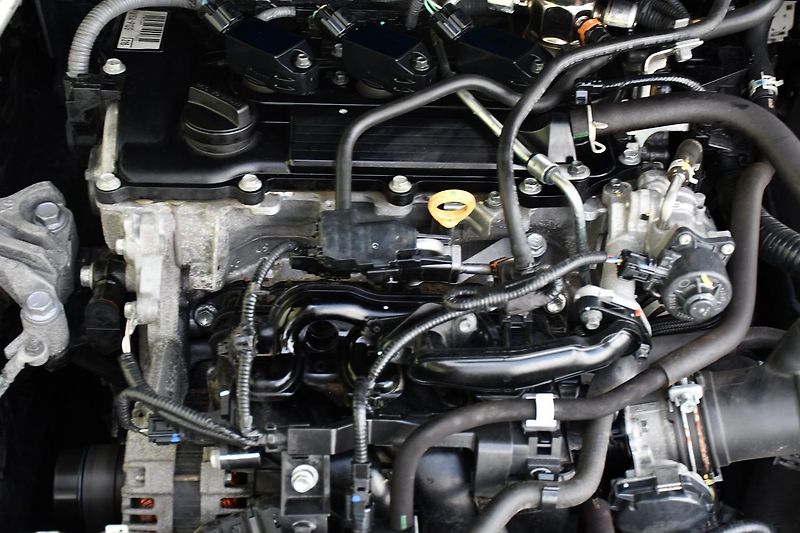 Toyota Corolla 1.5VVT-i 1M 2xKOLA  - fotka 36 z 36