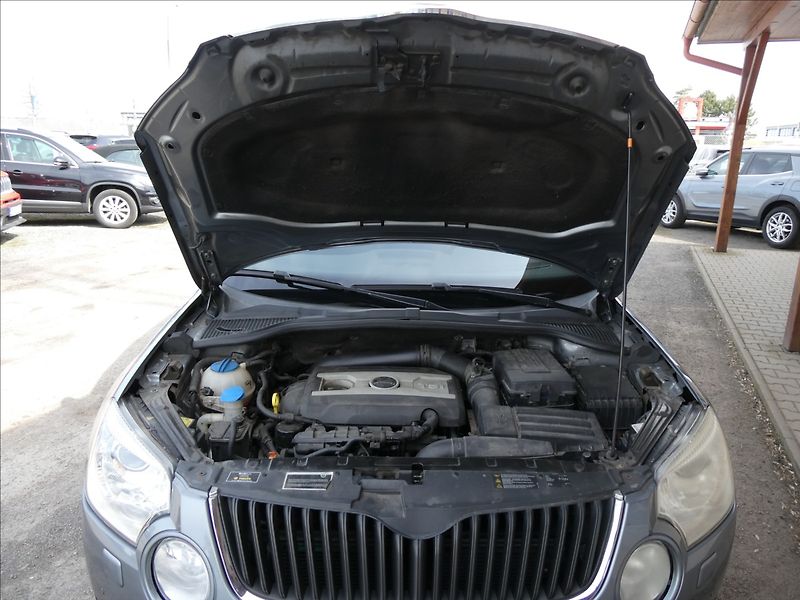 Škoda Yeti 1,8 TSI 118 kW Experience 4x4 - fotka 33 z 49
