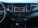 Kia Carens (2015) 1.7 CRDi, 7 míst, Serv.kniha - náhled 12