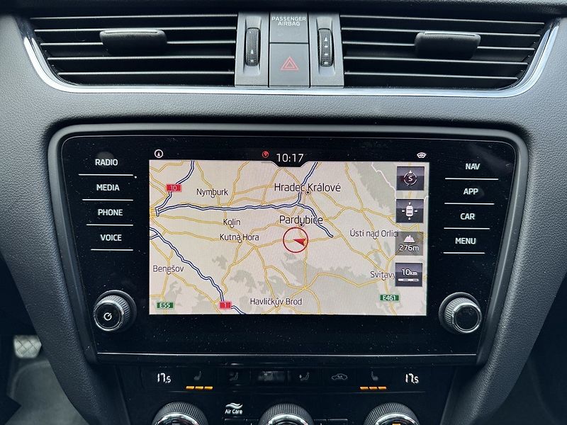 Škoda Octavia (2018) 1.5TSi LED Navi Výhřev Okna - fotka 13 z 50