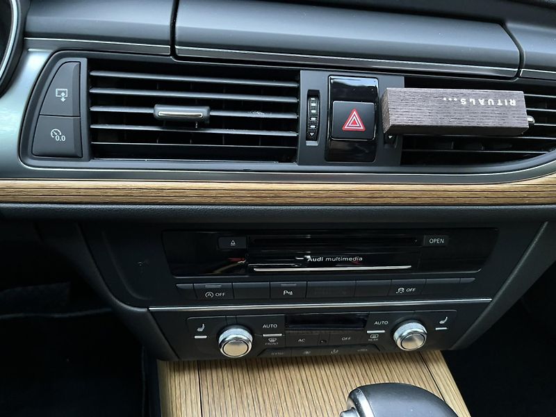 Audi A6 (2013) 3.0 TDI QUATTRO - fotka 25 z 38