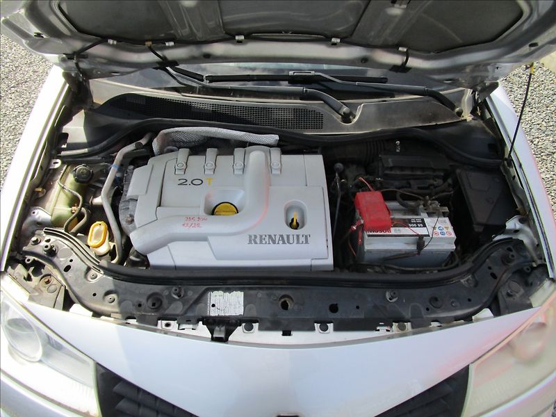 Renault Mégane 2.0T 16V, Cabrio - fotka 44 z 47