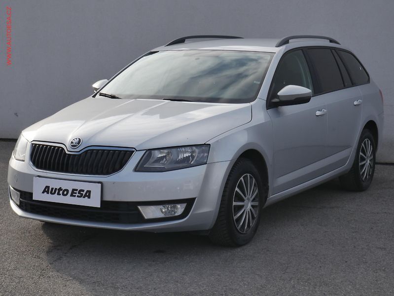 Škoda Octavia (2013) 1.6 TDi, ČR, AC, výhřev sed - fotka 3 z 18