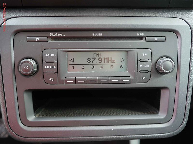 Škoda Roomster (2012) 1.2 TSI, 1.maj,ČR, Ambition - fotka 12 z 15