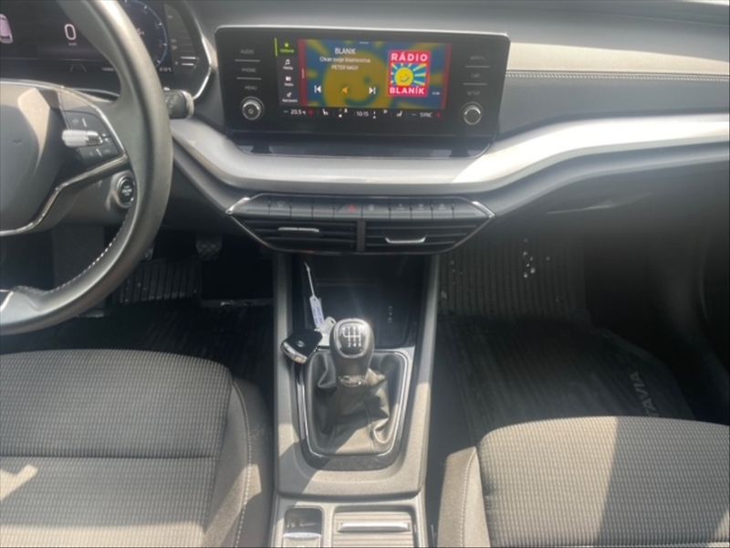 Škoda Octavia 1,0 TSI 81 Ambition - fotka 10 z 11