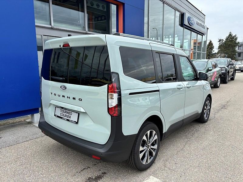 Ford Tourneo Courier (2026) Titanium, Tourneo, 1.0 EcoBoos - fotka 3 z 31