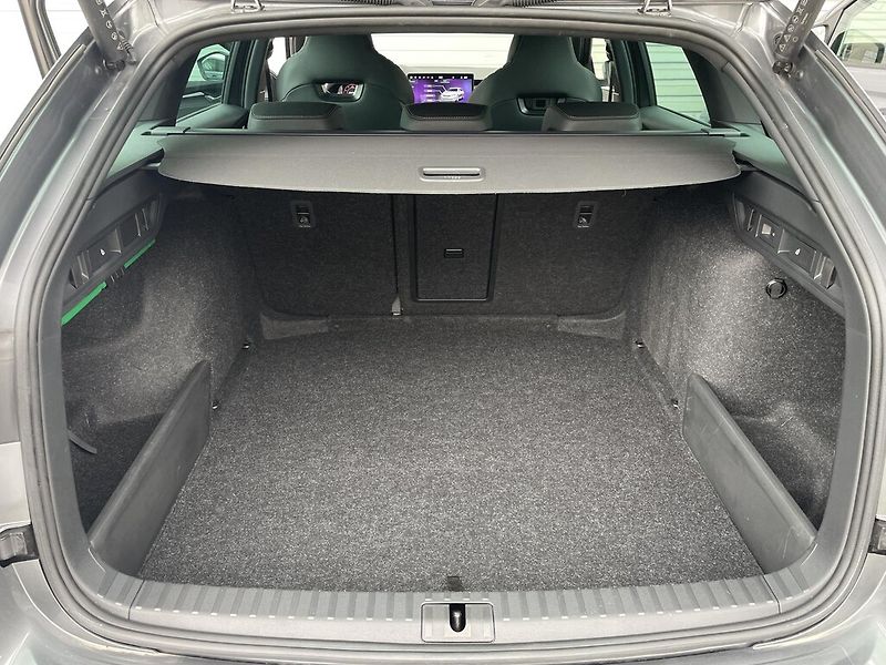 Škoda Octavia 2,0 TSi - fotka 23 z 23