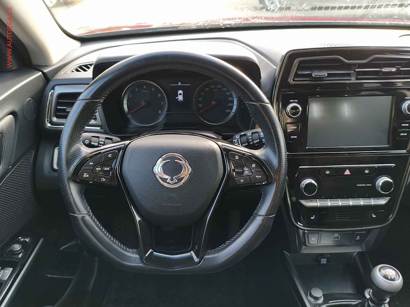 SsangYong Tivoli (2020) 1.5 TGDi, Kamera - fotka 11 z 18