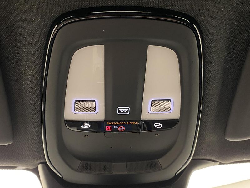 Volvo XC40 PURE ELECTRIC RECHARGE CORE  - fotka 29 z 55