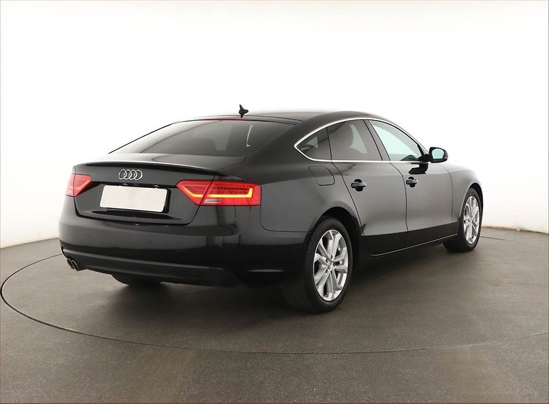 Audi A5 (2015) 2.0 TDI, Automat, Kůže, Navi - fotka 5 z 20