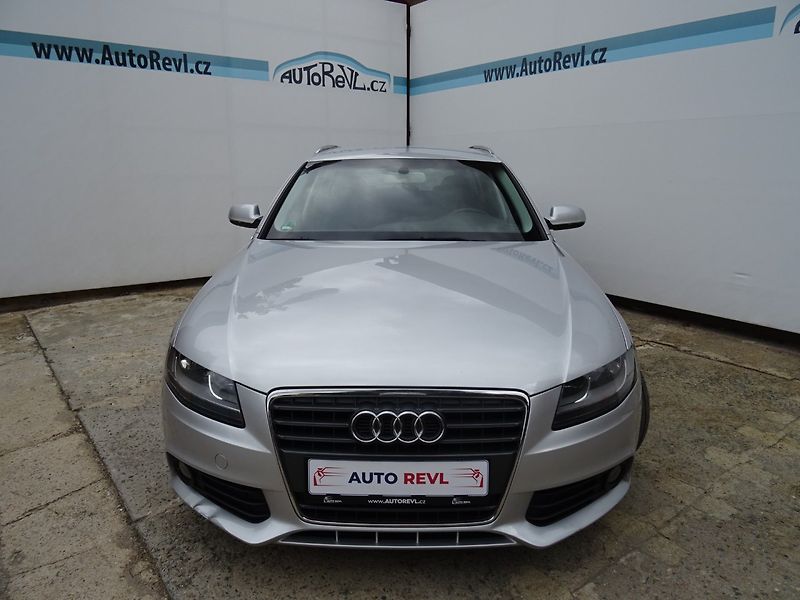 Audi A4 (2012) 2.0TDi,100kW,1maj,S.kniha,ALU - fotka 18 z 20