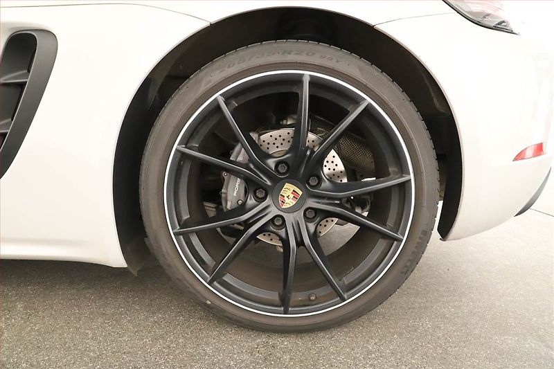 Porsche Cayman (2019) 718 2.0 - fotka 14 z 18
