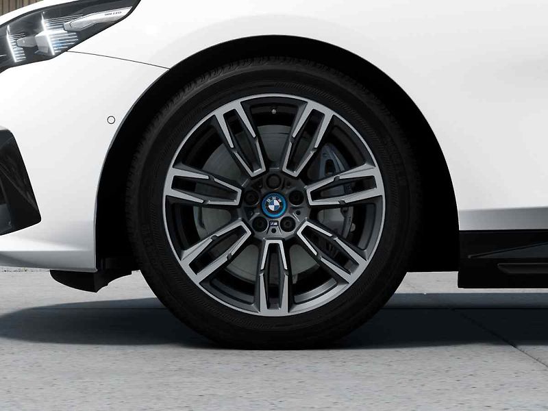 BMW i5 (2026) - fotka 4 z 10