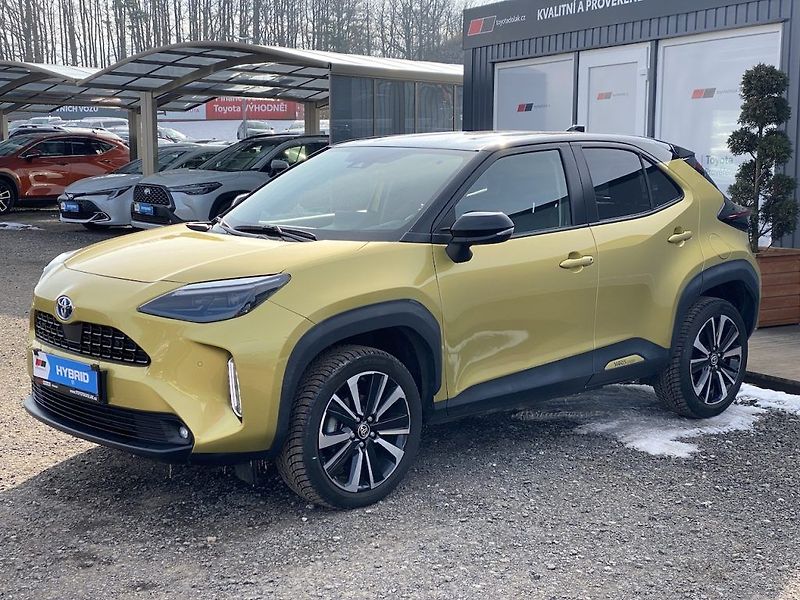 Toyota Yaris Cross 1.5HSD, ČR-1m, Executive, 4x4 - fotka 4 z 34
