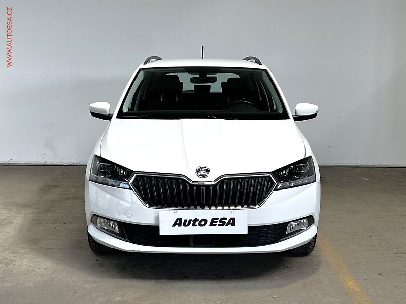 Škoda Fabia (2021) 1.0 TSi, ČR, Style, LED - fotka 2 z 15