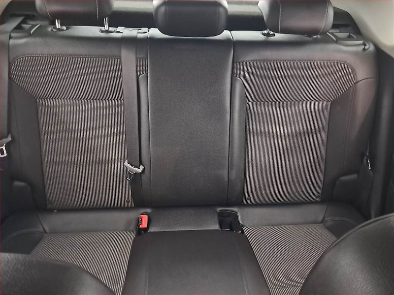 Opel Astra (2012) 1.4 T, Tempomat, Park. senzory - fotka 10 z 17