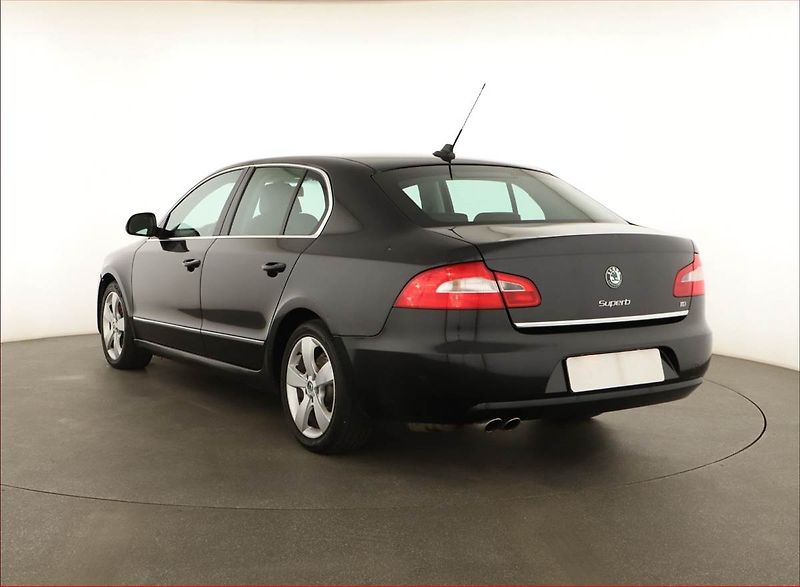 Škoda Superb (2008) 2.0 TDI, Automat, Navi, Xenony - fotka 4 z 19