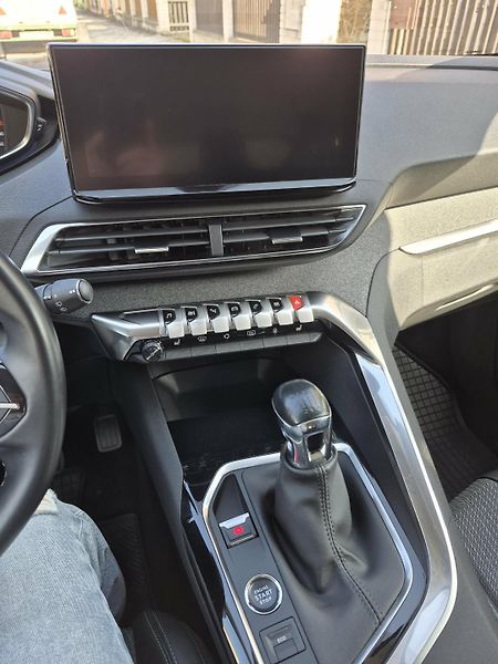 Peugeot 5008 (2022) - fotka 3 z 21