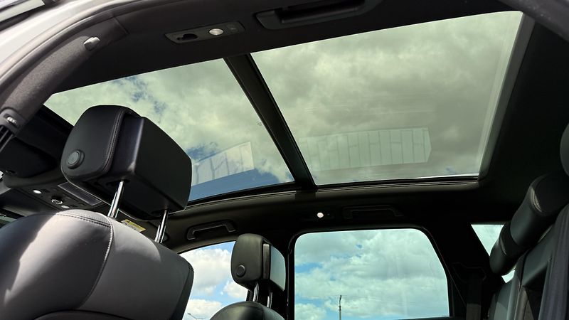 Volkswagen Touareg 3.0TDi*193kW*R-LINE*PERLEŤ - fotka 13 z 35