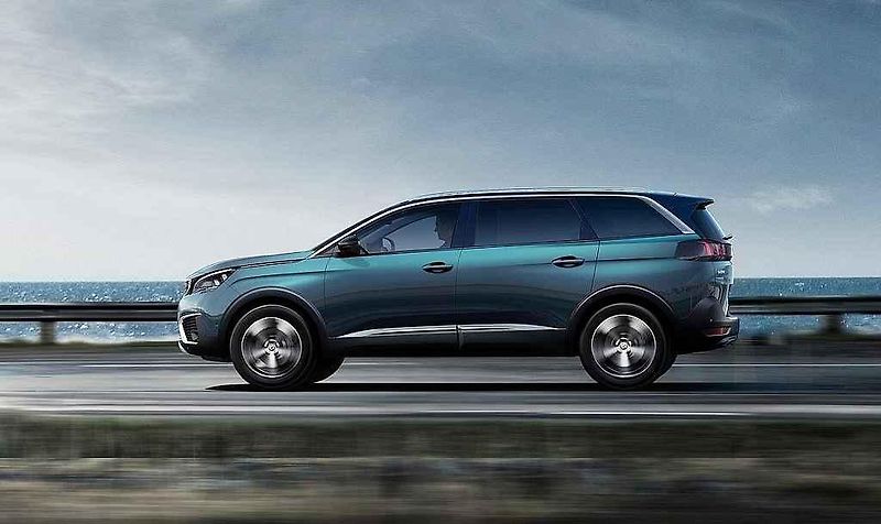 Peugeot 5008.