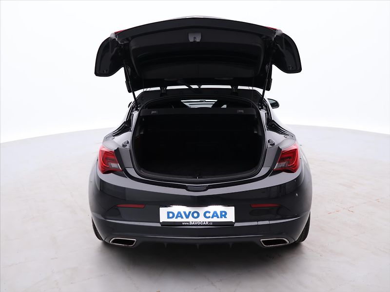 Opel Astra 2,0 T 206kW OPC Black Edit. CZ - fotka 9 z 29