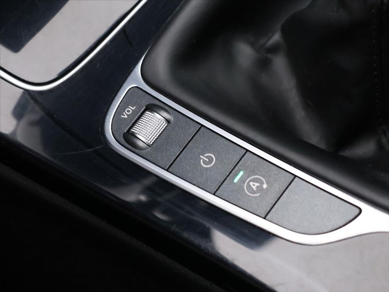 Mercedes-Benz Třídy C 1,6 CDI 100 kW Tažné Aut.Klima - fotka 22 z 32