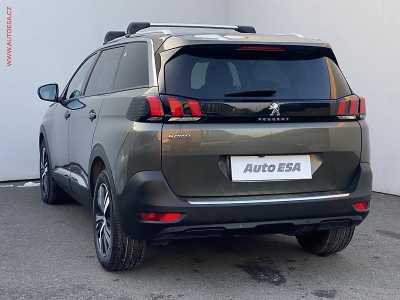 Peugeot 5008 (2020) 1.5 HDi 7míst, 2.maj,ČR - fotka 6 z 17