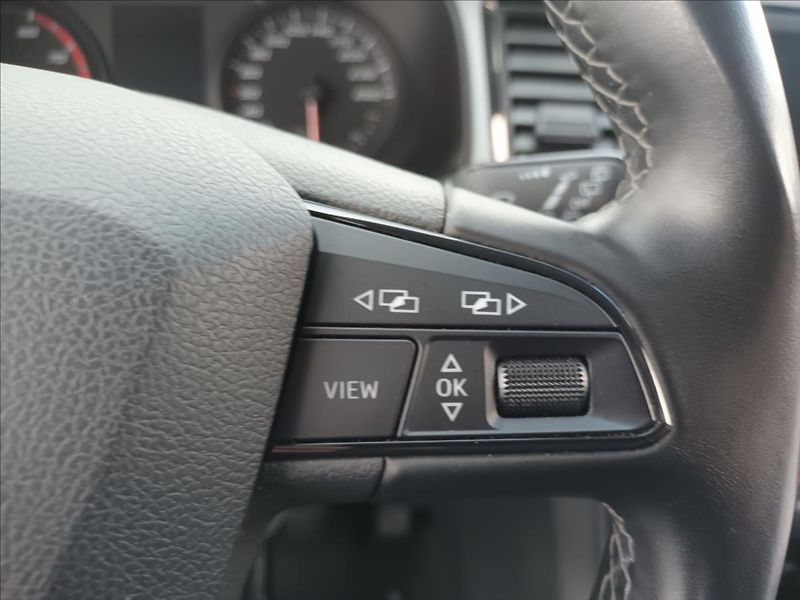 Seat Ateca 1,0 TSI,85KW,NAVI,ROZVODY, - fotka 32 z 44
