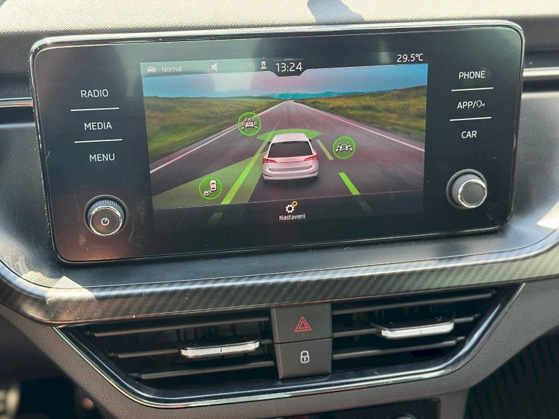 Škoda Scala (2020) Monte Carlo 1.0 TSI 85 kW - fotka 14 z 26