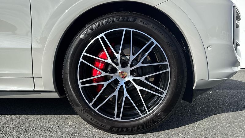 Porsche Cayenne S - fotka 10 z 30