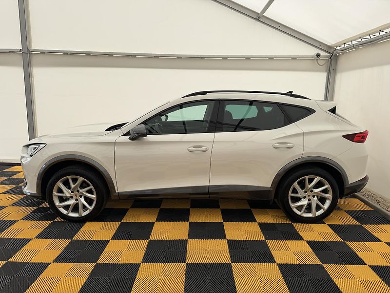 Cupra Formentor 1.5Tsi*CZ*DPH*1-MAJ*ZARUKA* - fotka 4 z 43
