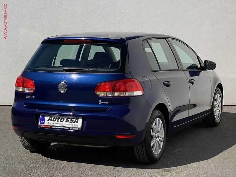 Volkswagen Golf (2011) 1.2 TSi, ČR, Trendline - fotka 4 z 16